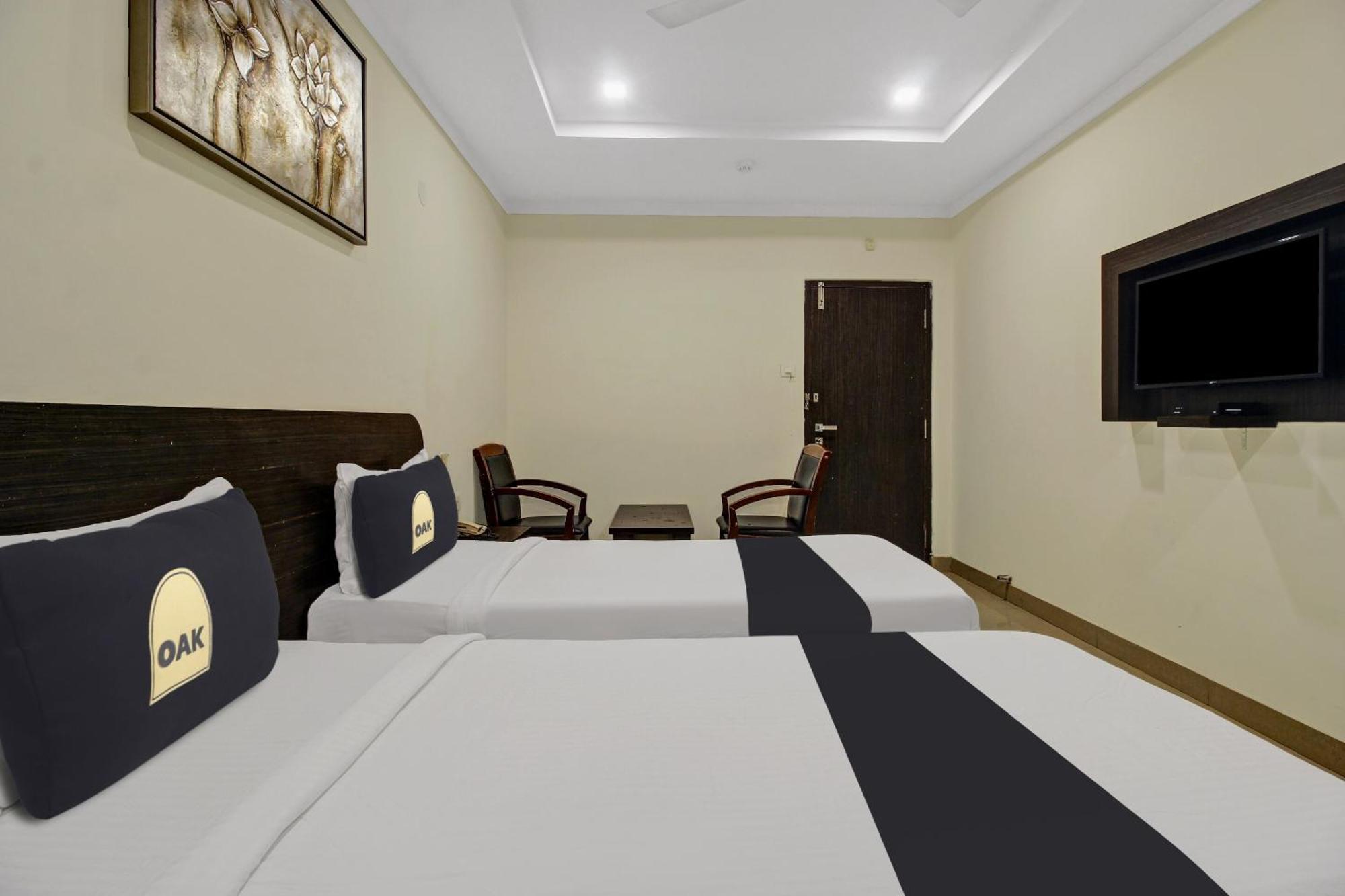 Super Townhouse Oak Lb Nagar Ramoji Hotel Haidarábád Kültér fotó
