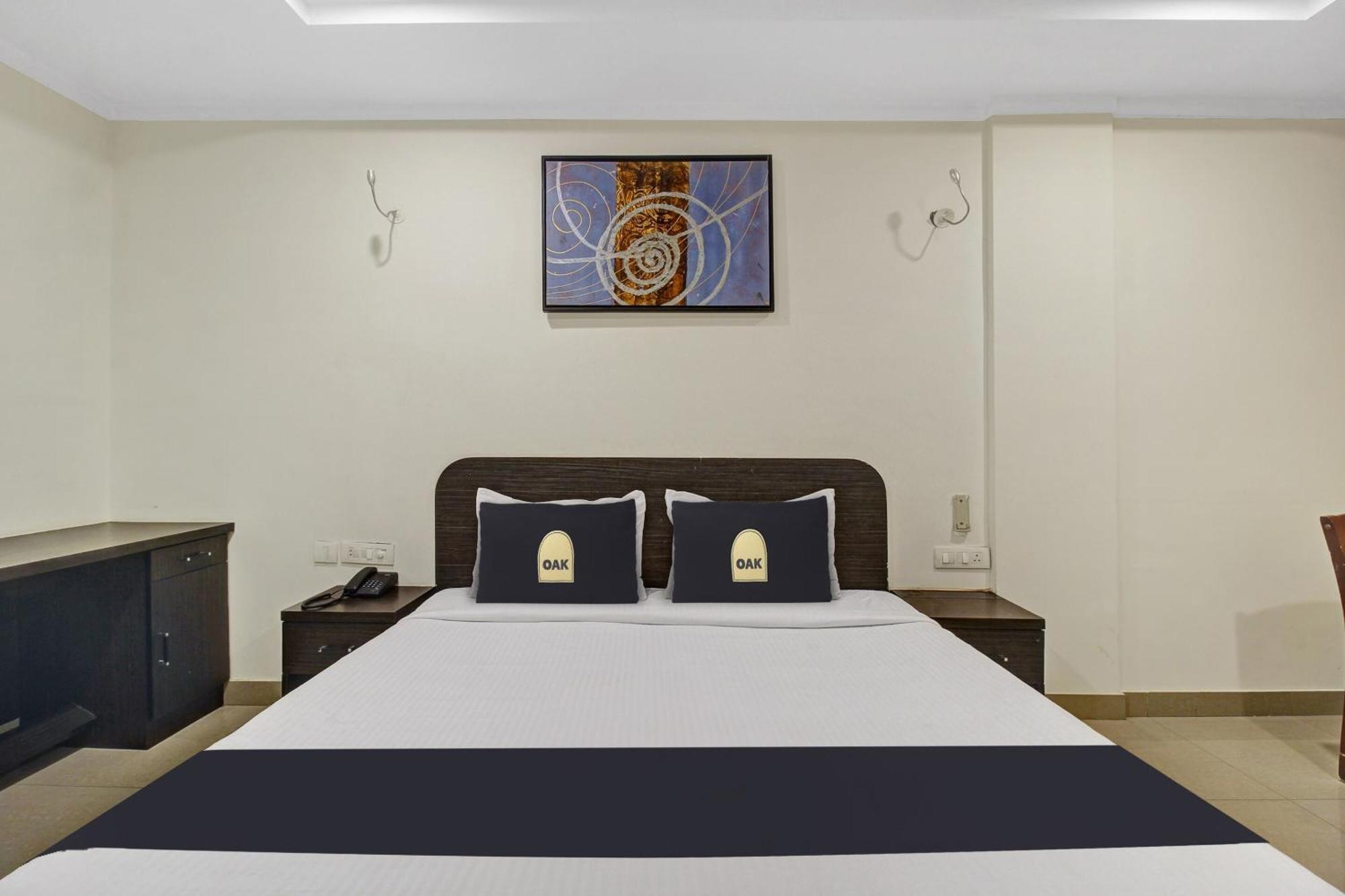 Super Townhouse Oak Lb Nagar Ramoji Hotel Haidarábád Kültér fotó