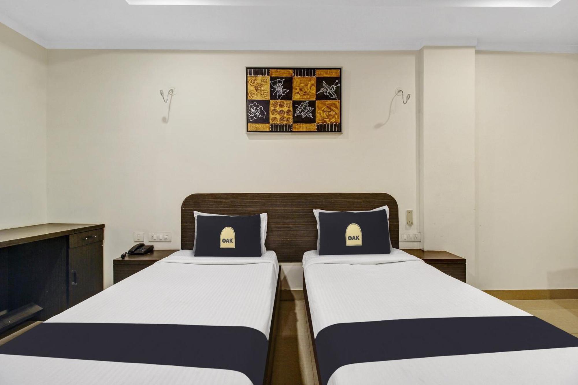 Super Townhouse Oak Lb Nagar Ramoji Hotel Haidarábád Kültér fotó