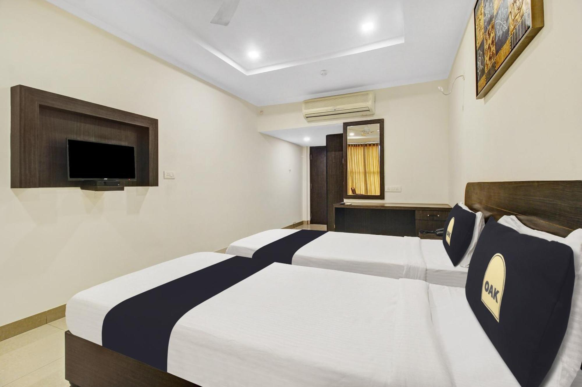 Super Townhouse Oak Lb Nagar Ramoji Hotel Haidarábád Kültér fotó